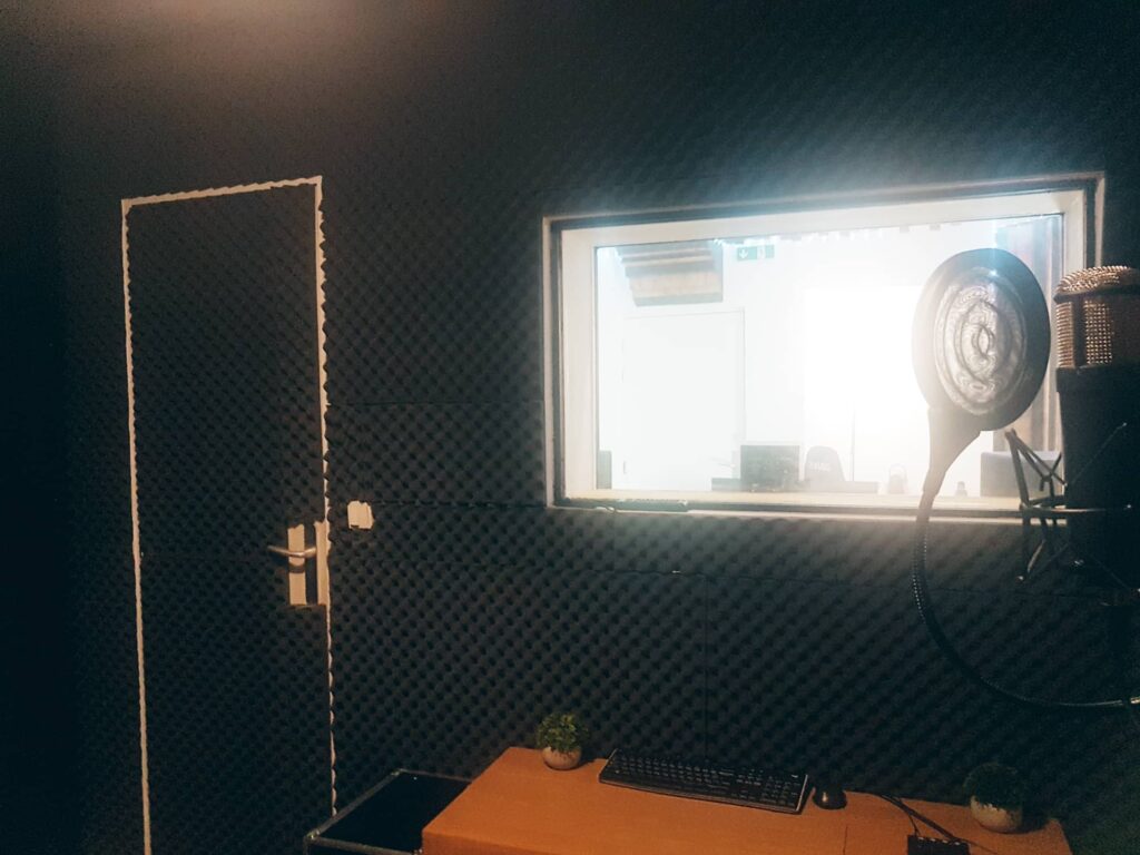 Cabine d'enregistrement studio LEMG